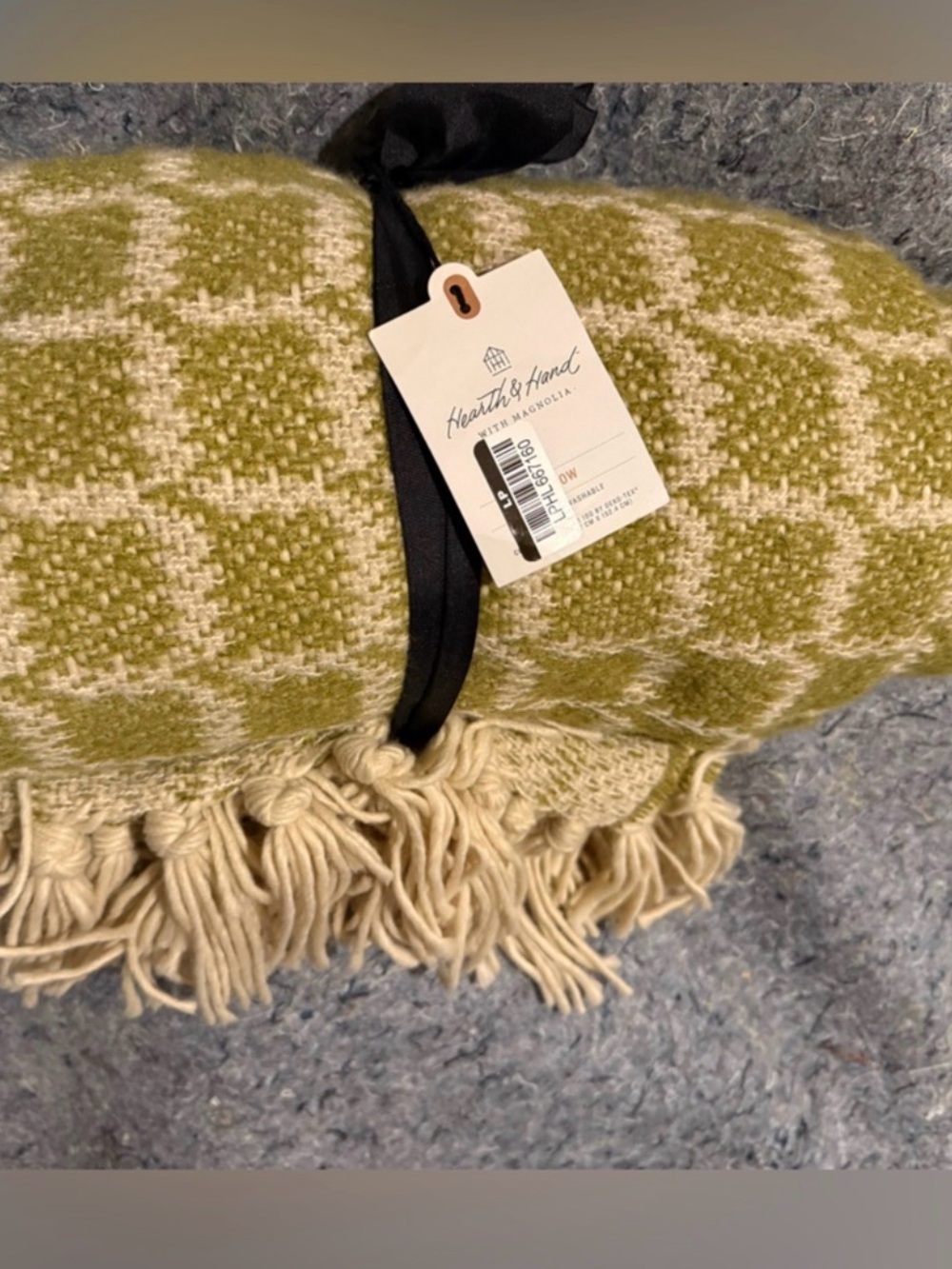 Hearth & Hand Green & cream Woven Throw Blanket